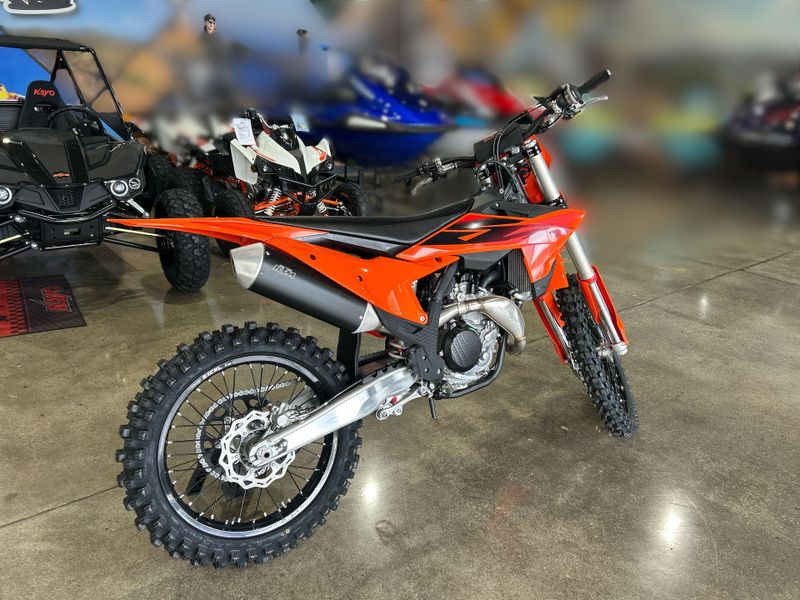 New 2027 KTM 450 SX-F Image 13