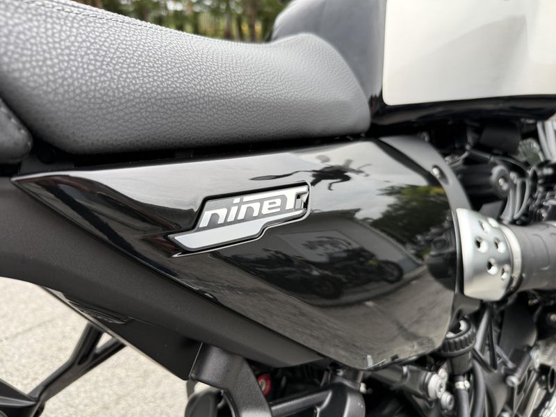 2025 BMW R 12 nineT