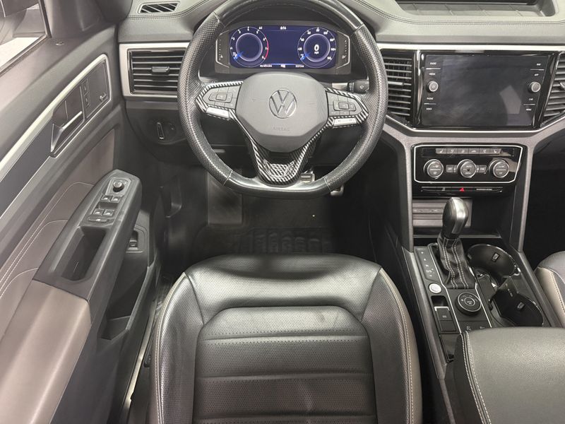 Used 2023 Volkswagen Atlas Cross Sport V6 SEL Premium R-Line AWD w/Sunroof & NavImage 17