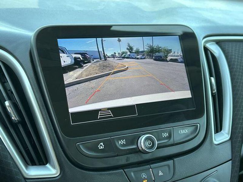 Used 2025 Chevrolet Malibu RSImage 25