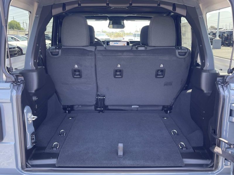 New 2026 Jeep Wrangler 4-door Rubicon