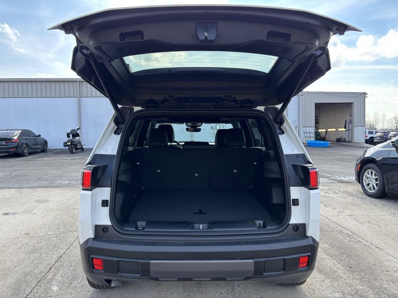 New 2026 Jeep Cherokee Limited 4x4Image 8