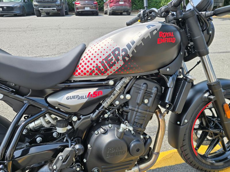 New 2027 Royal Enfield Guerrilla 450 Image 11