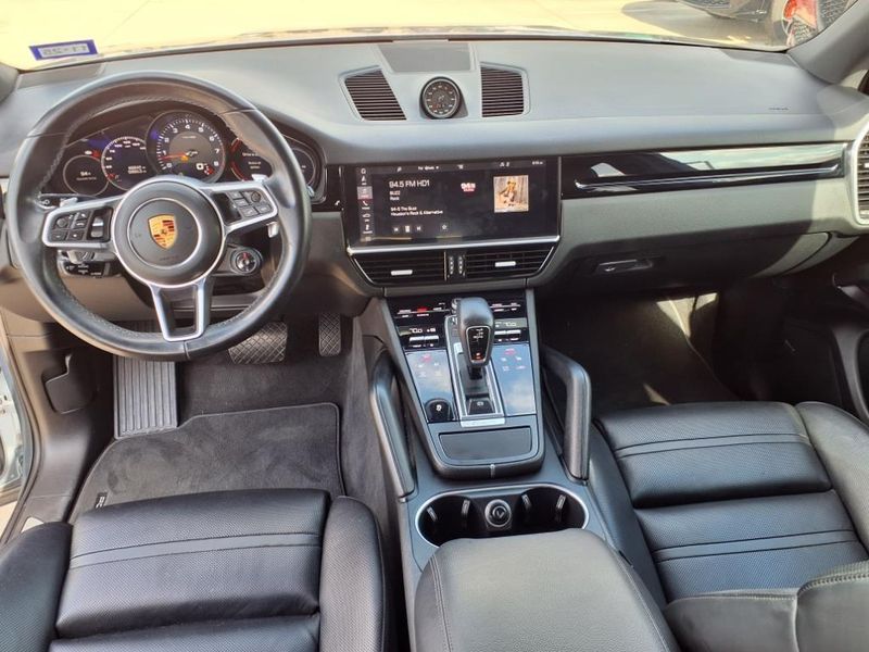 2019 Porsche Cayenne BaseImage 7