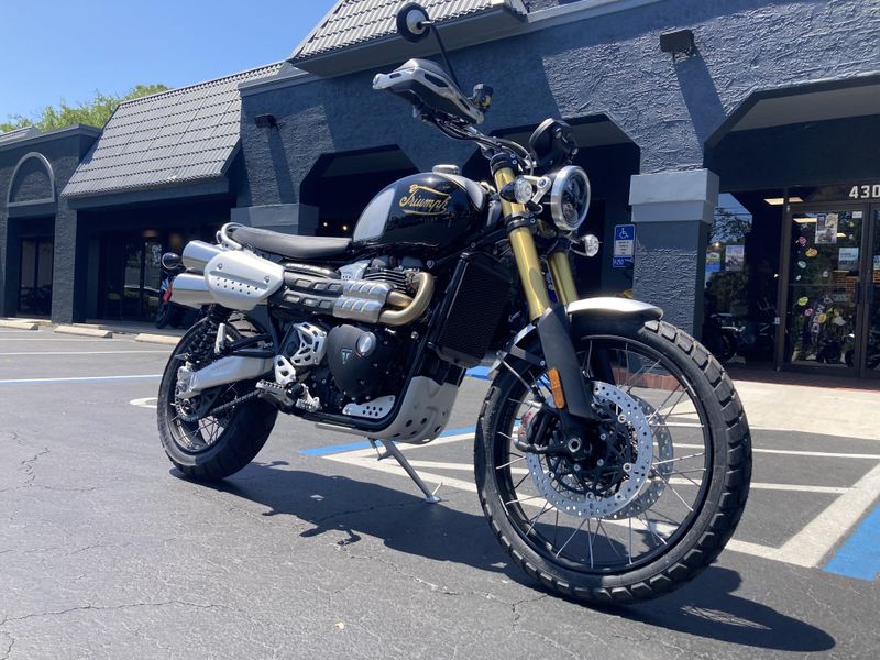 2025 Triumph Scrambler 1200 XE Icon Edition 