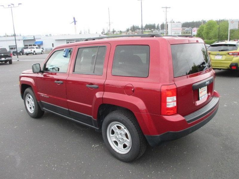 2016 Jeep Patriot SportImage 10