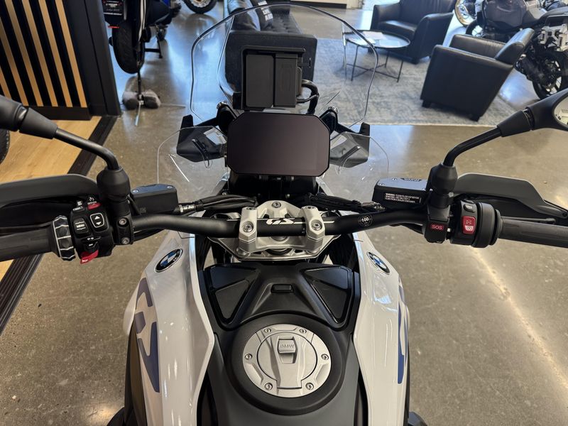 2025 BMW R 1300 GS - LIGHT WHITE 