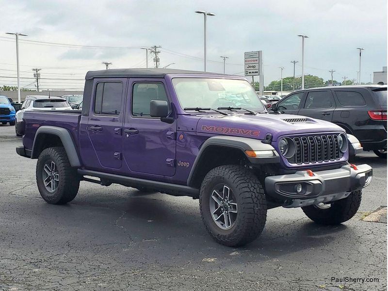 New 2026 Jeep Gladiator Mojave 4x4