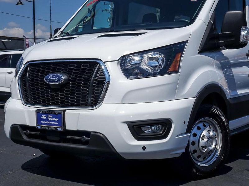 2024 Ford Transit Passenger XLT photo 2