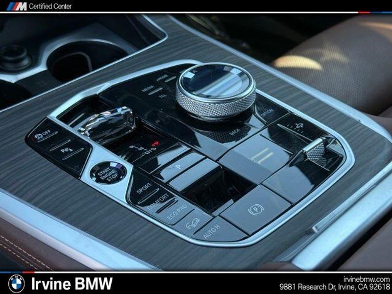 Used 2023 BMW X7 xDrive40iImage 28