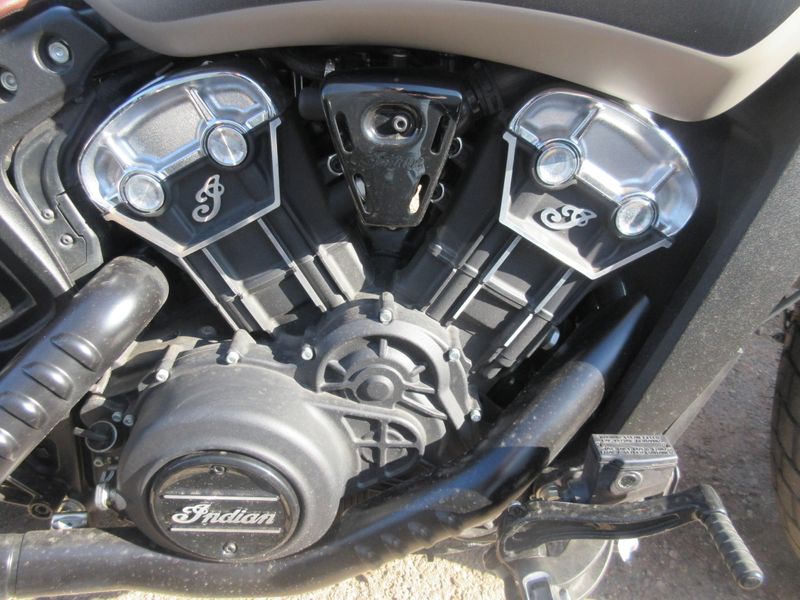 USED 2023 INDIAN MOTORCYCLE SCOUT BOBBER ABS 49ST Image 5