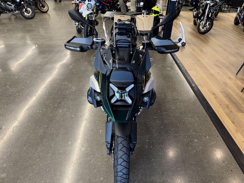 2025 BMW R 1300 GS - AURELIUS GREEN METALLIC 