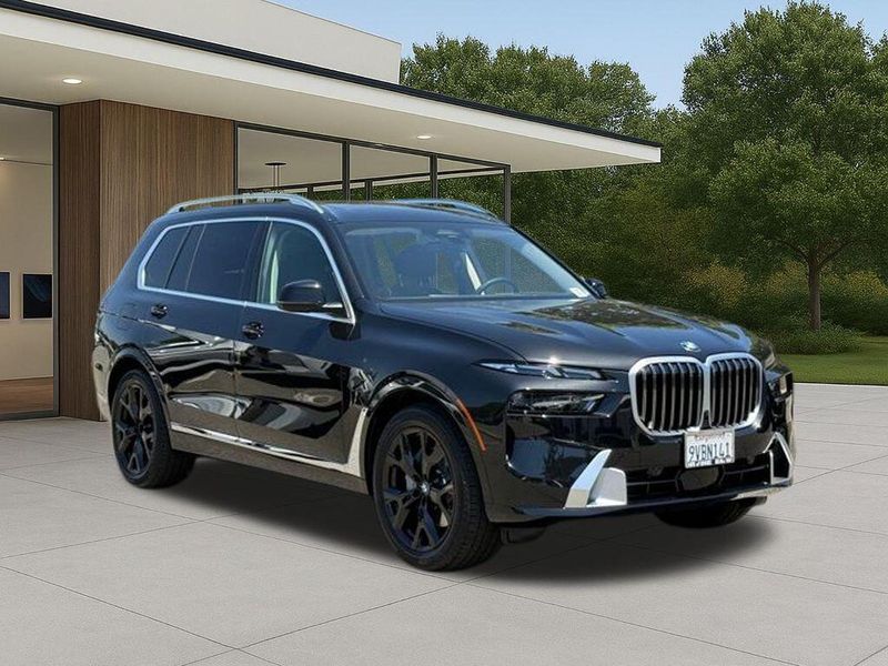 Used 2026 BMW X7 xDrive40iImage 6