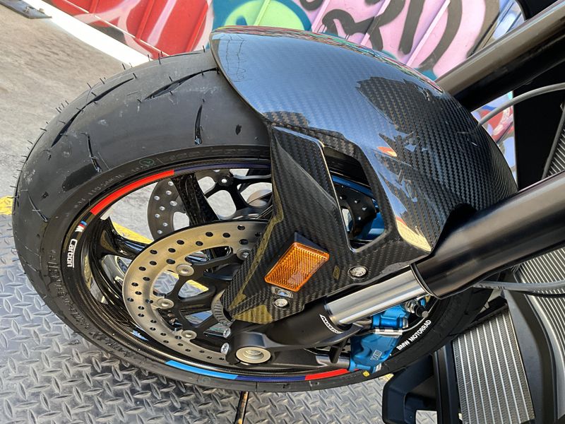 New 2026 BMW M 1000 R Image 9