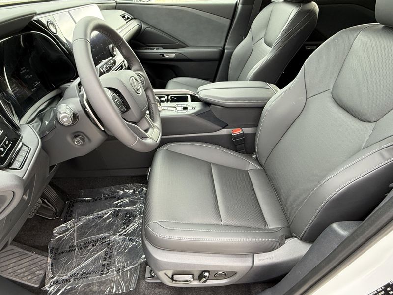2025 LEXUS TX 350 PremiumImage 18