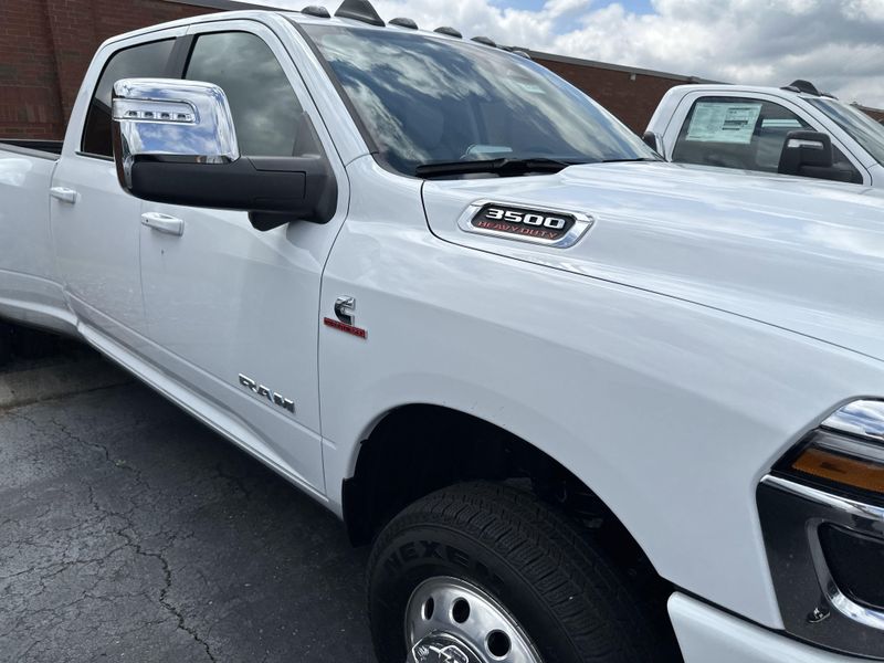 2025 RAM 3500 Laramie Crew Cab 4x4 8