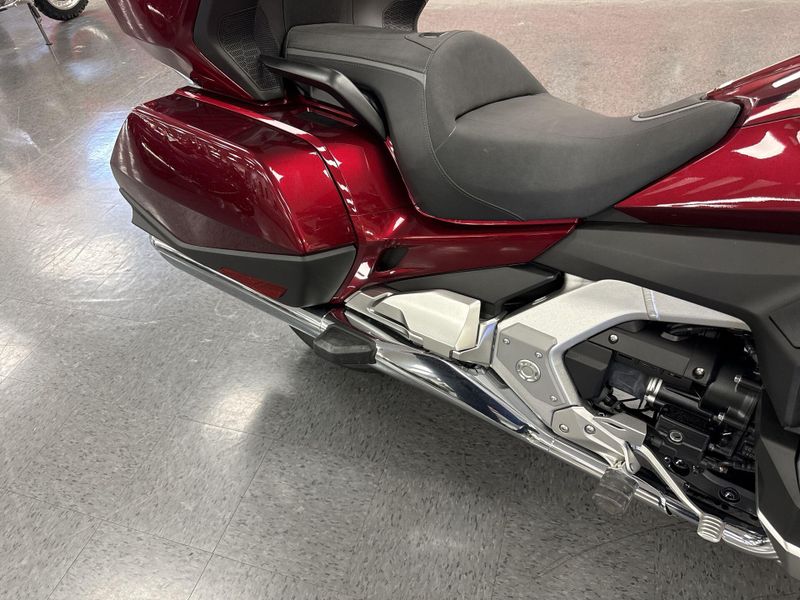 Used 2023 Honda GOLDWING TOUR Image 14