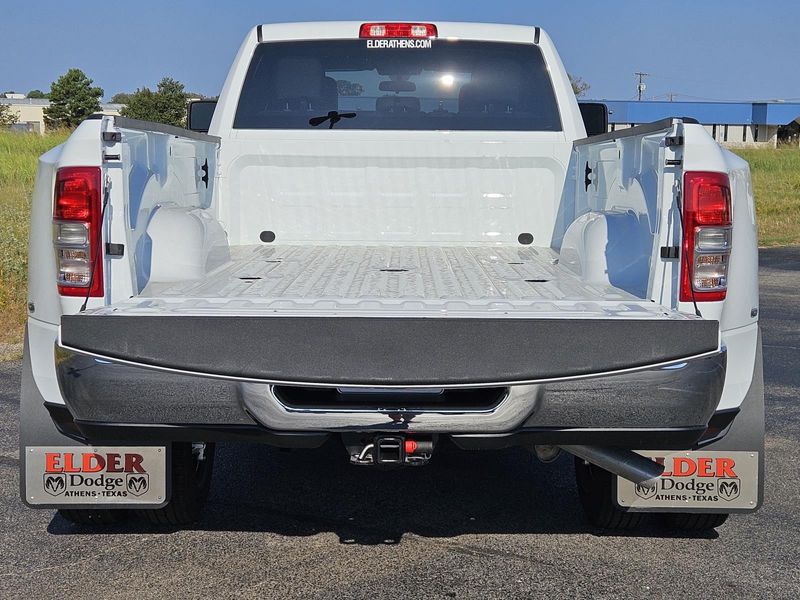 2024 RAM 3500 Tradesman Crew Cab 4x4 8