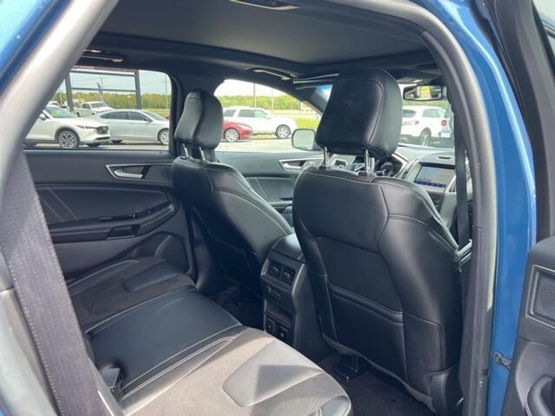 2020 Ford Edge STImage 21