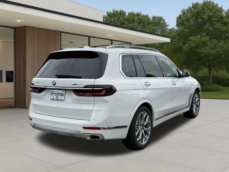 New 2026 BMW X7 xDrive40iImage 8