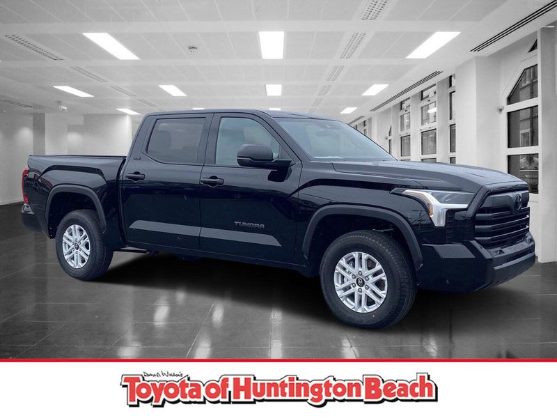 2025 Toyota Tundra SR5Image 1