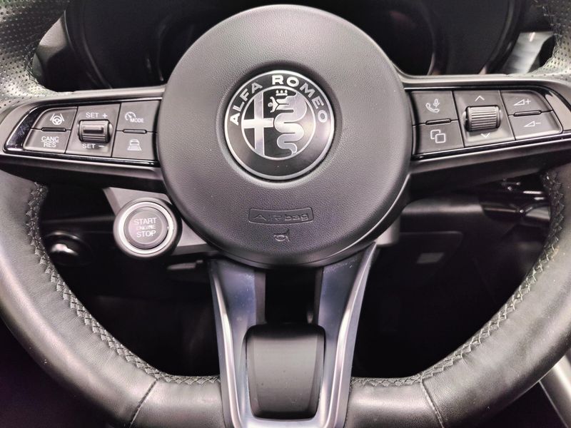 Used 2024 Alfa Romeo Tonale Ti Premium AWD w/SunroofImage 28