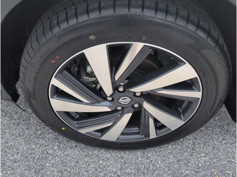 2022 Nissan Murano SLImage 9