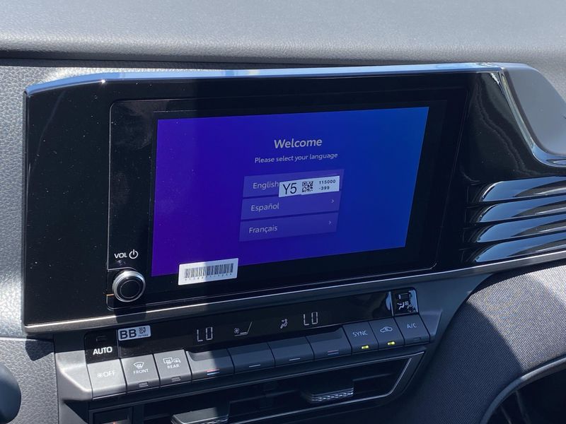 New 2025 Toyota Camry Image 15