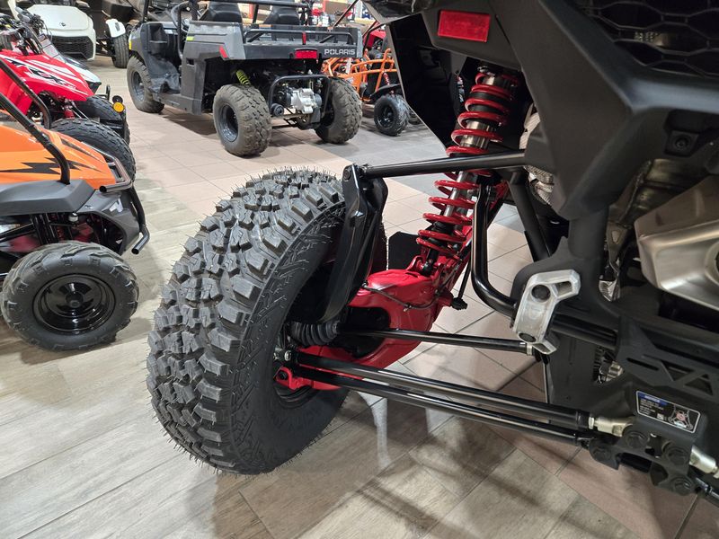 NEW 2025 CAN-AM MAVERICK R MAX X RS 999T DCT Image 28