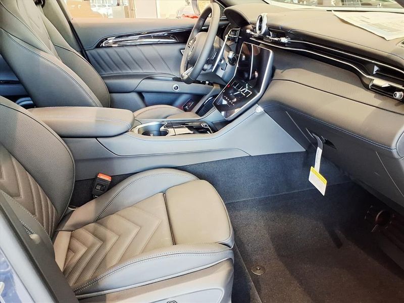 New 2026 Maserati Grecale ModenaImage 8