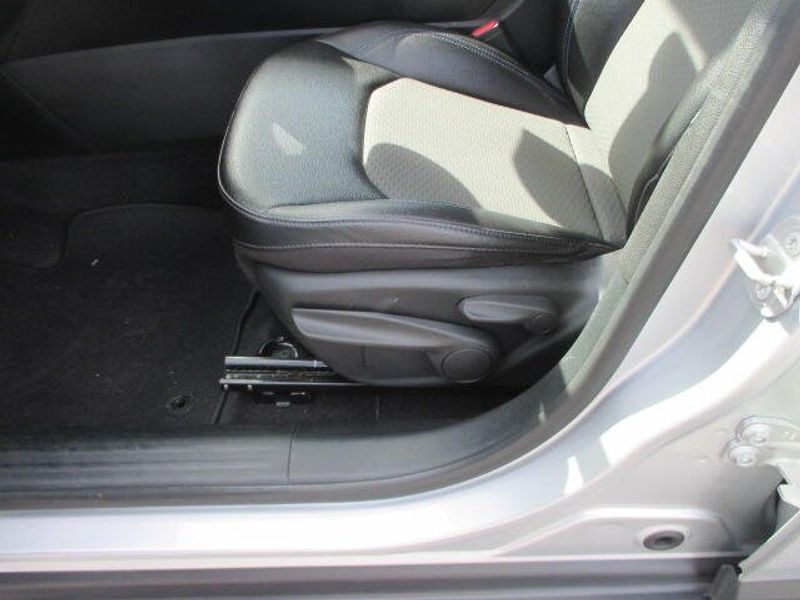 Used 2024 Jeep Compass LatitudeImage 18