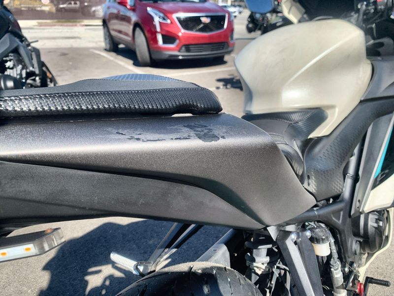 Used 2024 Yamaha YZF-R3 ABS Image 19