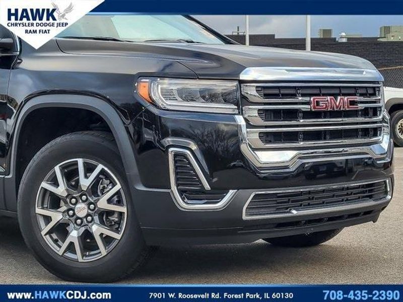 2023 Gmc Acadia SLE photo 2