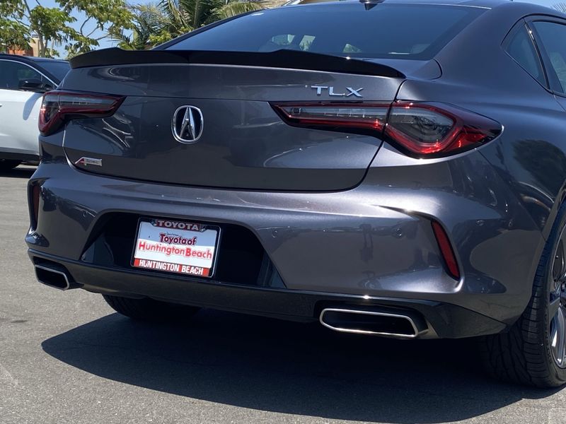 Used 2022 Acura TLX A-Spec PackageImage 4