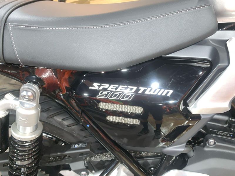 New 2025 Triumph SPEED TWIN 900 Image 12