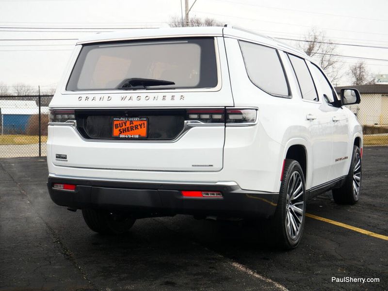 2022 Jeep Grand Wagoneer Series III