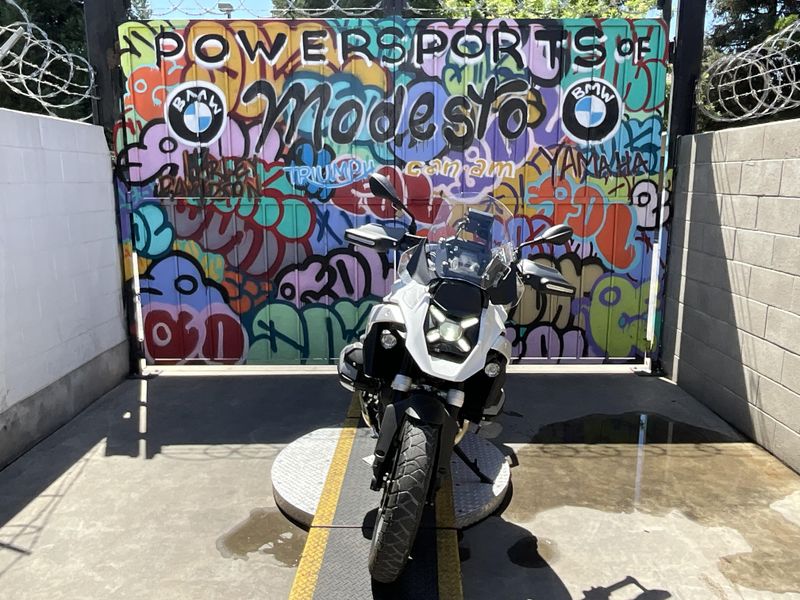 New 2025 BMW R 1300 GS Image 3