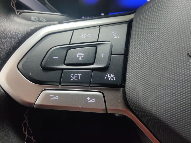 2024 Volkswagen Taos SE 4-Motion AWDImage 27