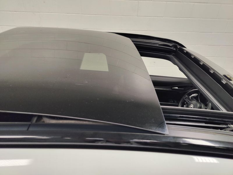 Used 2023 Alfa Romeo Stelvio Veloce AWD w/Sunroof & NavImage 6