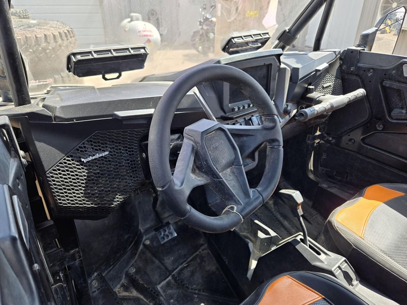 USED 2024 POLARIS RZR XP 4 1000 ULTIMATE  M TITANIUM O BLK ULTIMATE Image 10