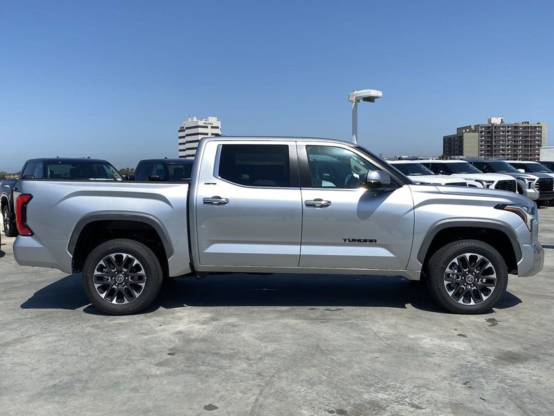 2024 Toyota Tundra LimitedImage 3