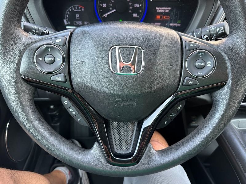 2019 Honda HR-V EXImage 3