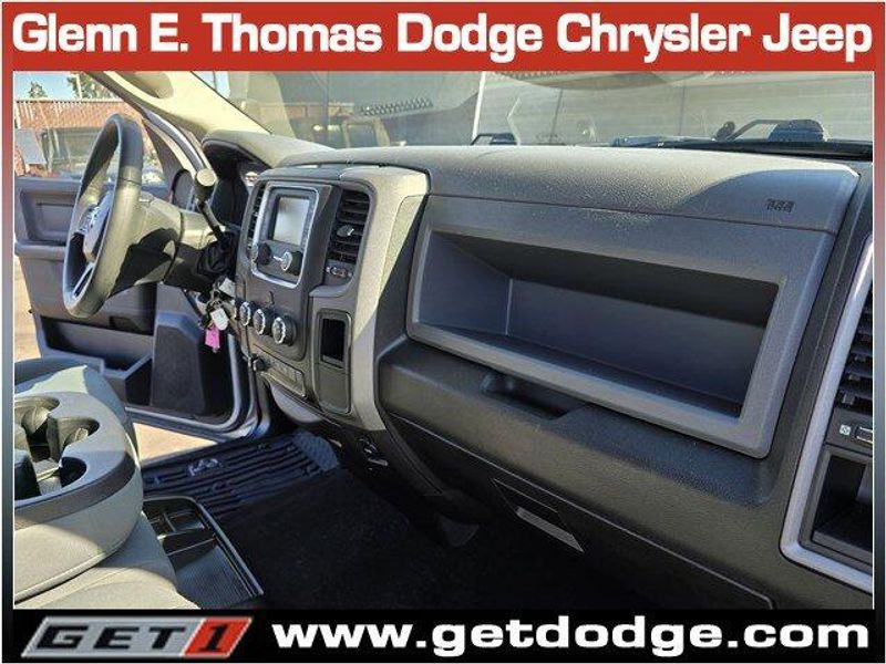 2018 Ram 3500 Tradesman photo 28