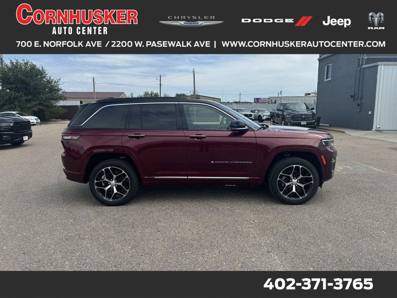 2024 Jeep Grand Cherokee 4xe Summit ReserveImage 1