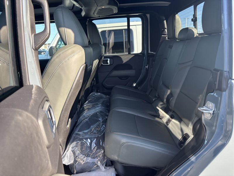 New 2026 Jeep Gladiator Mojave X 4x4Image 16
