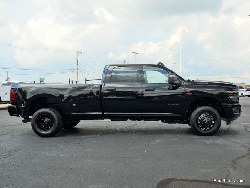 New 2025 RAM 3500 Big Horn Crew Cab 4x4 8