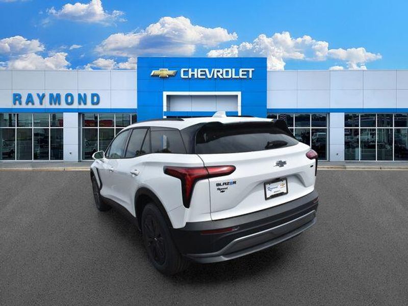 New 2026 Chevrolet Blazer EV LTImage 6