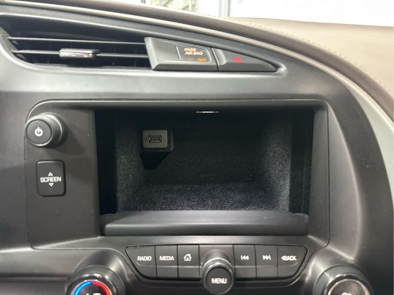 2015 Chevrolet Corvette Stingray 3LT Z51 photo 32