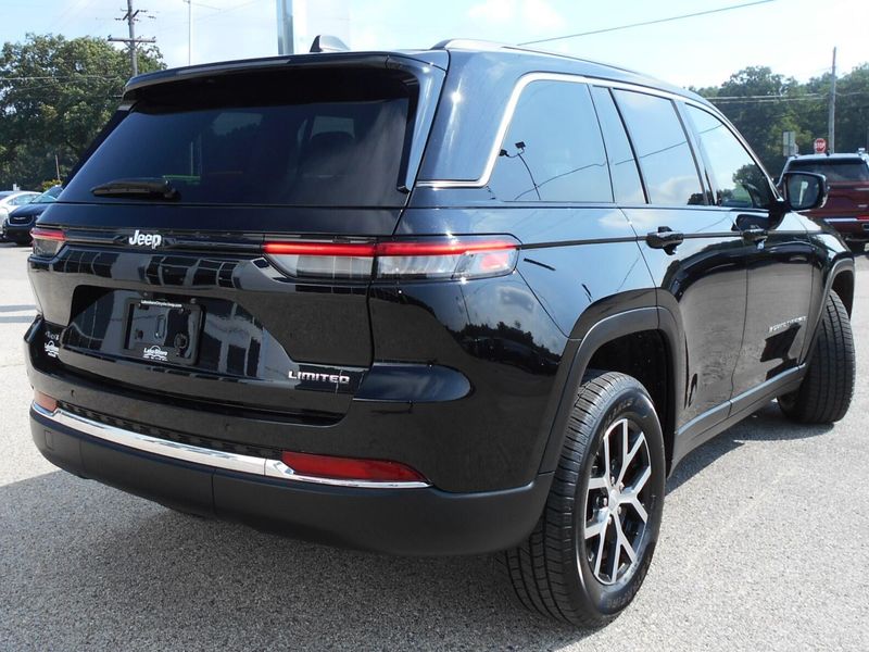 2023 Jeep Grand Cherokee LimitedImage 32