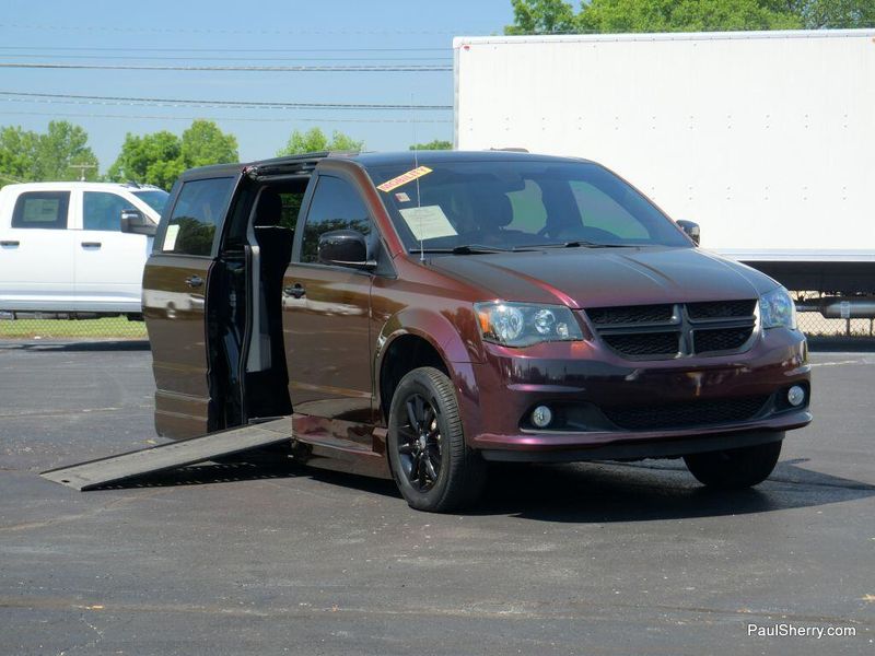 Used 2019 Dodge Grand Caravan SXTImage 5